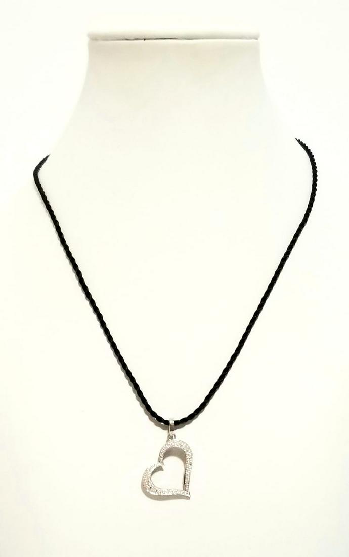 Amazing 14KT Heart Diamonds Necklace (1 of 8)