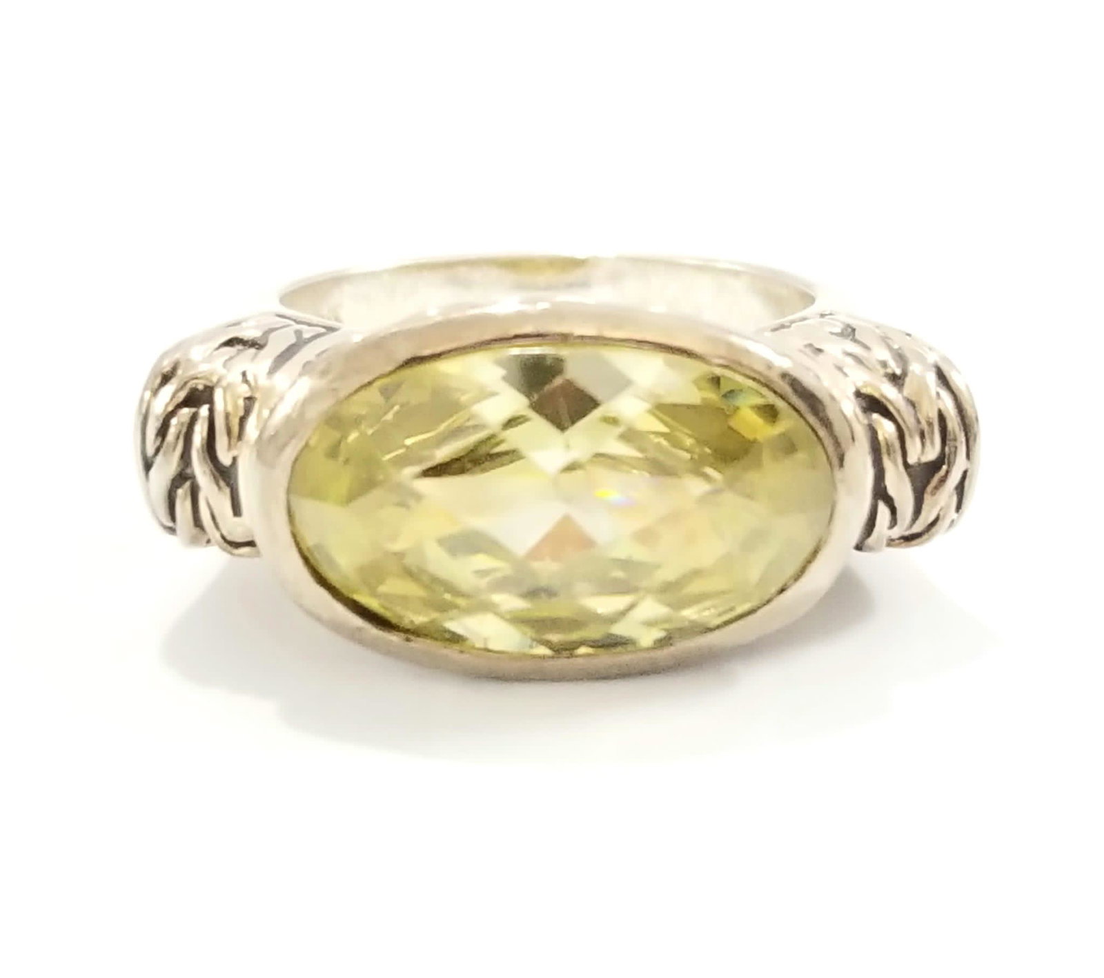Amazing 925 Sterling Silver Citrine Ring: Beautiful 925 sterling silver 10ct citrine faceted ring, size 8, 8.3 grams.