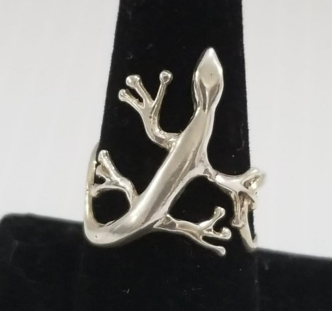 Amazing 925 Sterling Silver Lizard Ring: Beautiful 925 sterling silver lizard ring, size 8, 4.0 grams