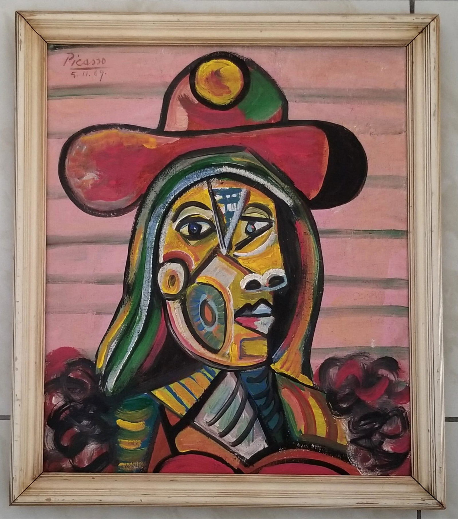 Amazing Pablo Picasso Oil Canvas: Attributed to Pablo Picasso, it does not have a COA. Medium: oil canvas. 22 x 19 inches. Provenance: private owner. Biography: 1881 - 1973. The Spanish painter, graphic artist and sculptor Pablo Picas
