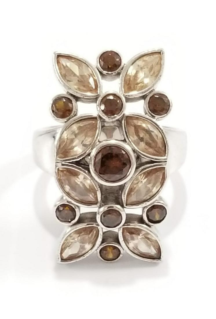 Amazing 925 Sterling Silver Stone Ring: Beautiful 925 sterling silver stones ring, size 8, 14.4 grams.
