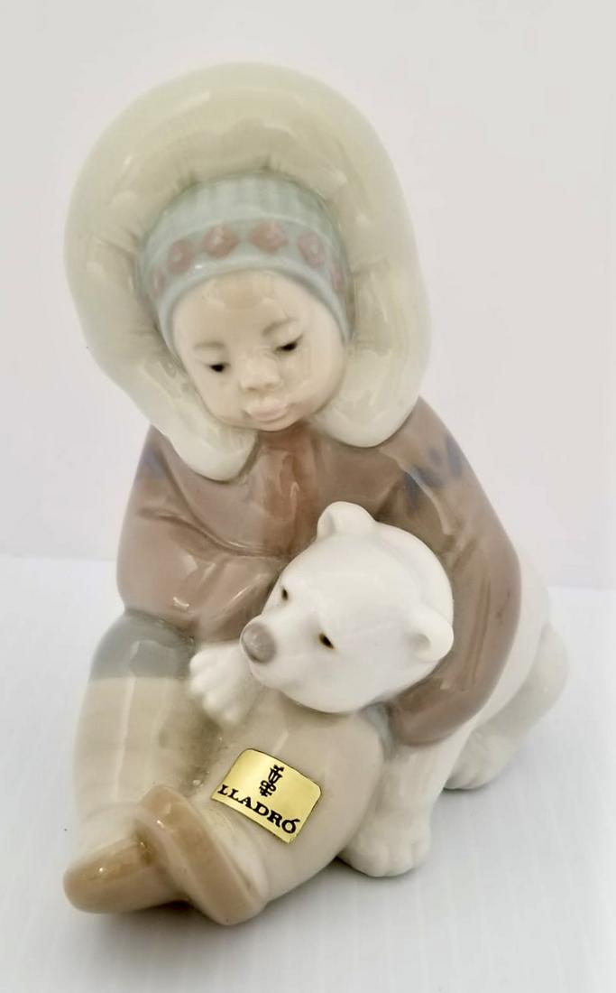 Amazing Lladro Boy & Bear Eskimo Porcelain Figurine (1 of 6)