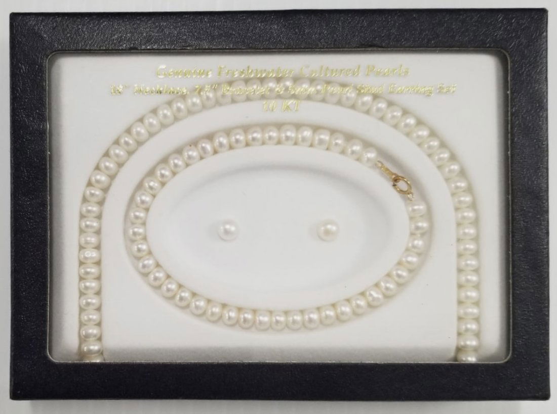 Amazing 10KT Gold Fresh Water Cultured Pearls Set (1 of 5)