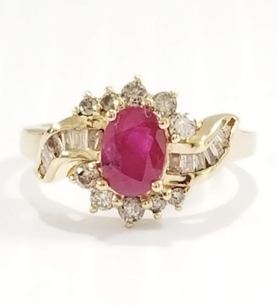 Amazing 14KT Gold Red Ruby Diamond Ring (1 of 6)