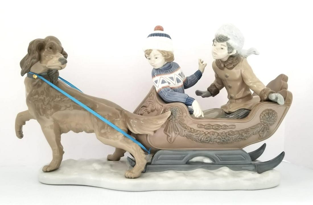 Amazing Lladro Dog Sleigh & Children Figurine (1 of 5)