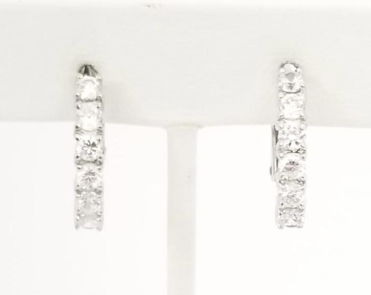 How to Tell If a Diamond Earring Is Real at Home - ItsHot