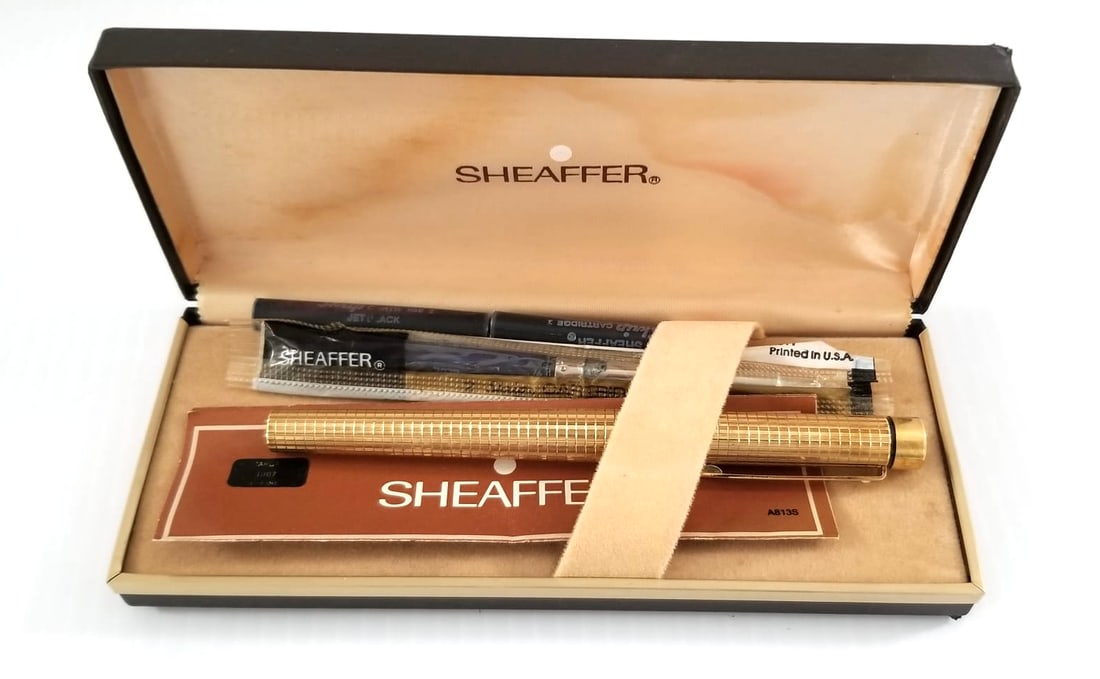 Amazing Sheaffer Gold Electroplated 14KT Fountain Pen (1 of 9)