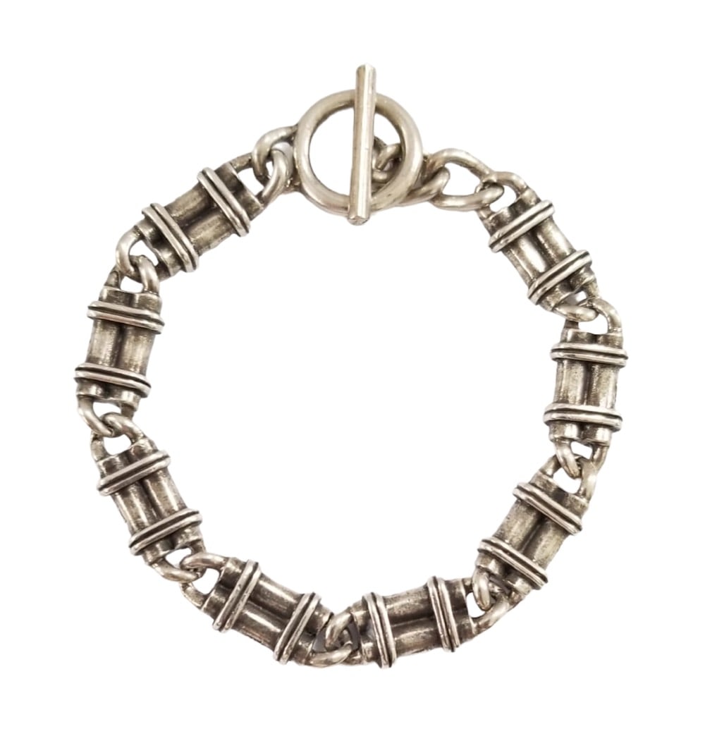 Amazing Guess Sterling Silver Art Deco Heavy Bracelet: Beautiful Guess sterling silver art deco heavy bracelet, 8.5 x 3/8 inches, 40.5 grams