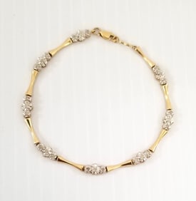 Amazing 10KT Gold Diamond Bracelet