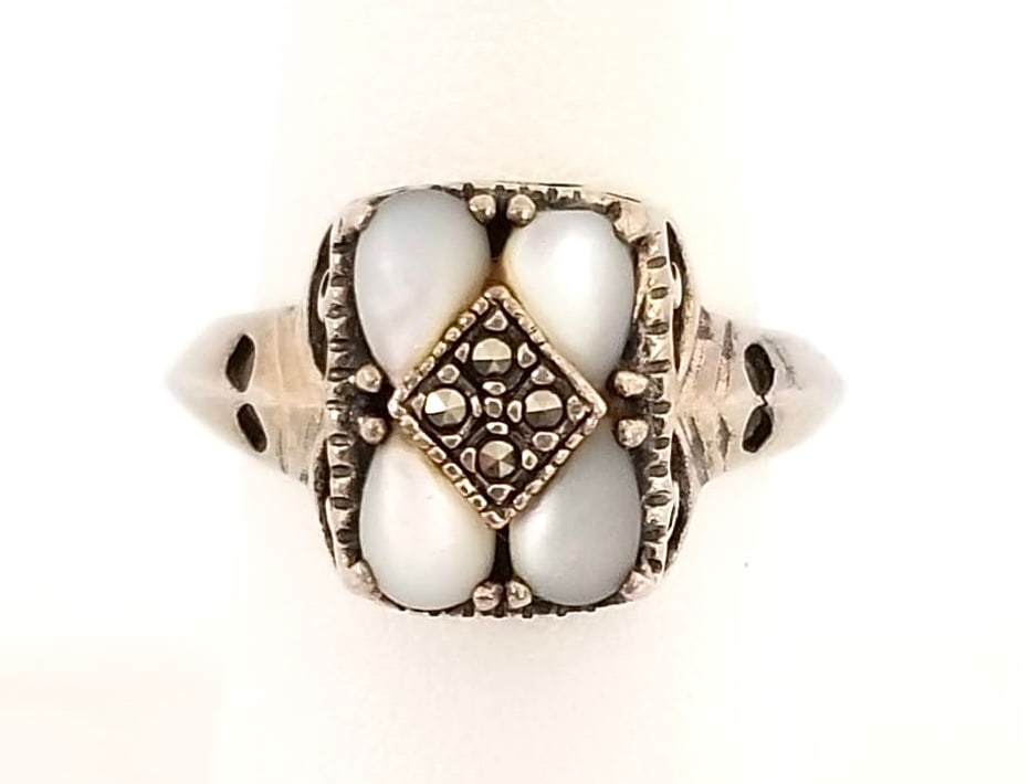 Amazing 925 Sterling Silver Opal & Marcasite Ring (1 of 5)