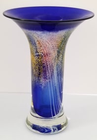 Amazing Earl O James Signed Art Glass Vase