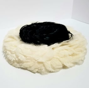 Amazing Christian Dior Chapeaux Feather Hat