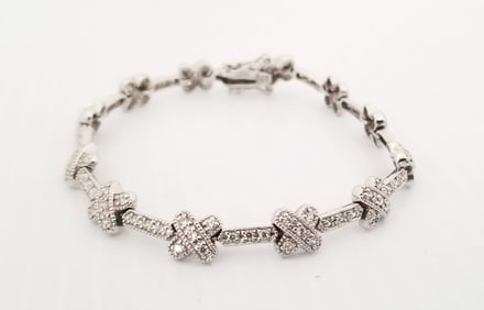 Amazing FAS 925 Sterling Silver X Zirconia Bracelet