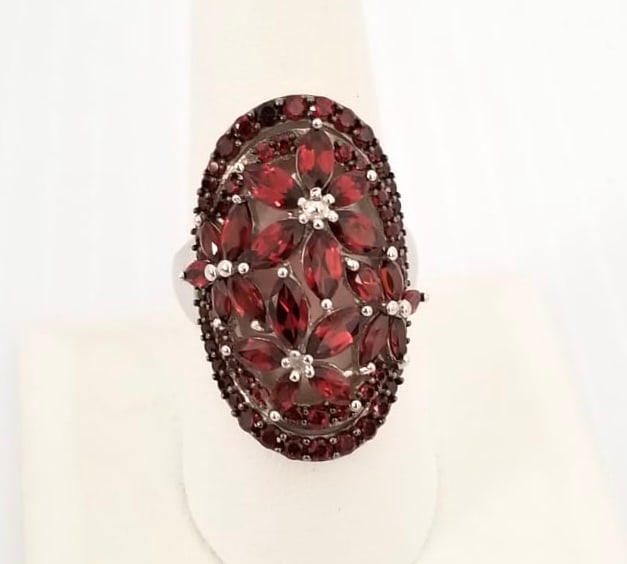 Amazing BBJ 925 Sterling Silver Garnet Ring (1 of 4)