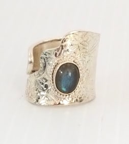 Amazing 925 Sterling Silver Opal Ring