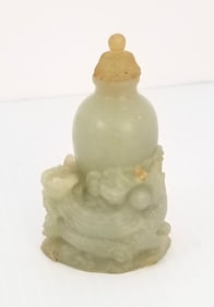 Amazing Vtg China Jade Dragon Small Vase With Top