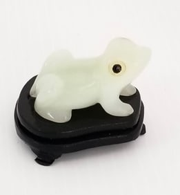 Amazing Green Jade Hand Carved Stone Frog