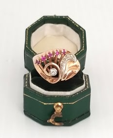 Amazing 14KT Pink Gold Round Diamond Ruby Ring