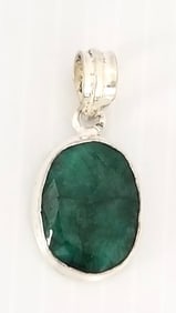 Amazing 925 Sterling Green Stone Cut Pendant