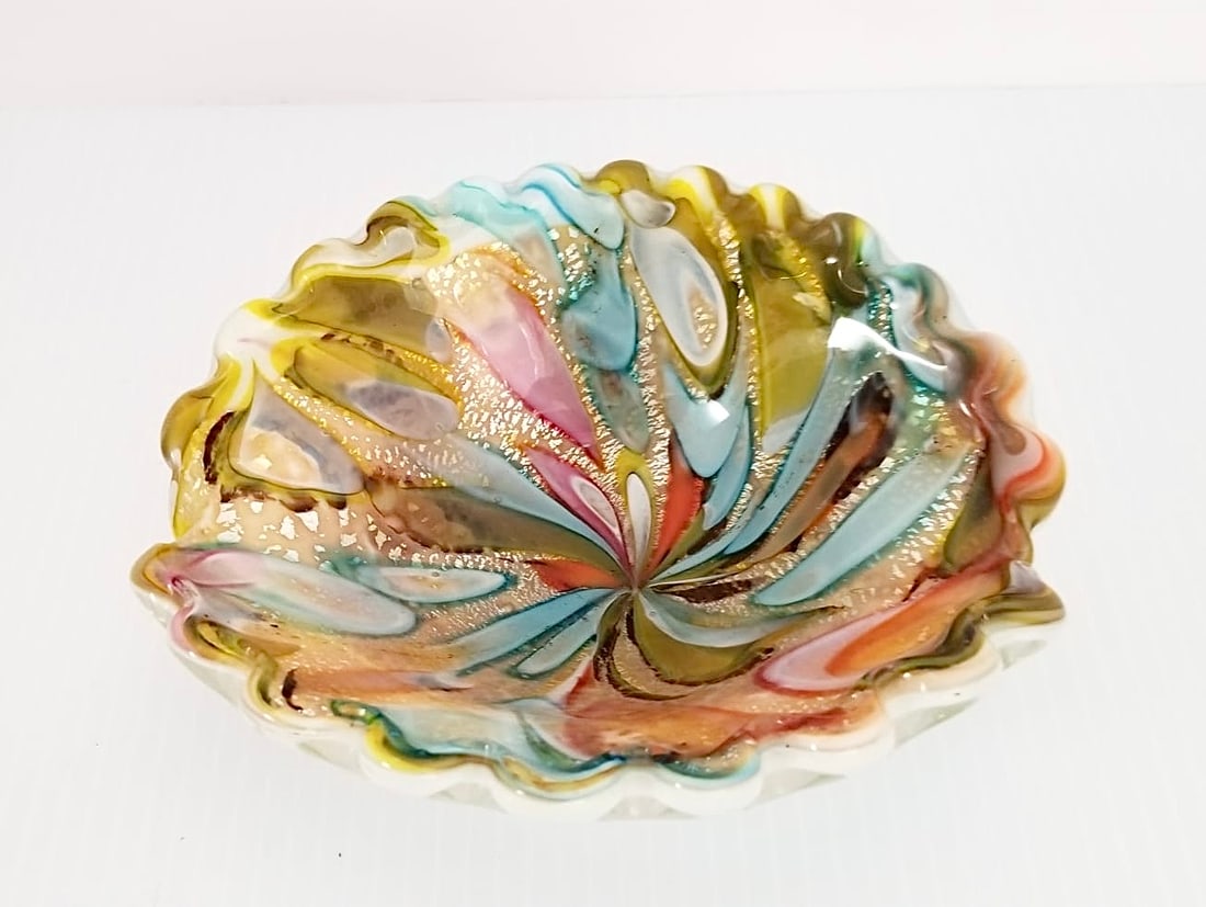 Amazing Murano Venetian Italy Multicolor Ashtray (1 of 4)