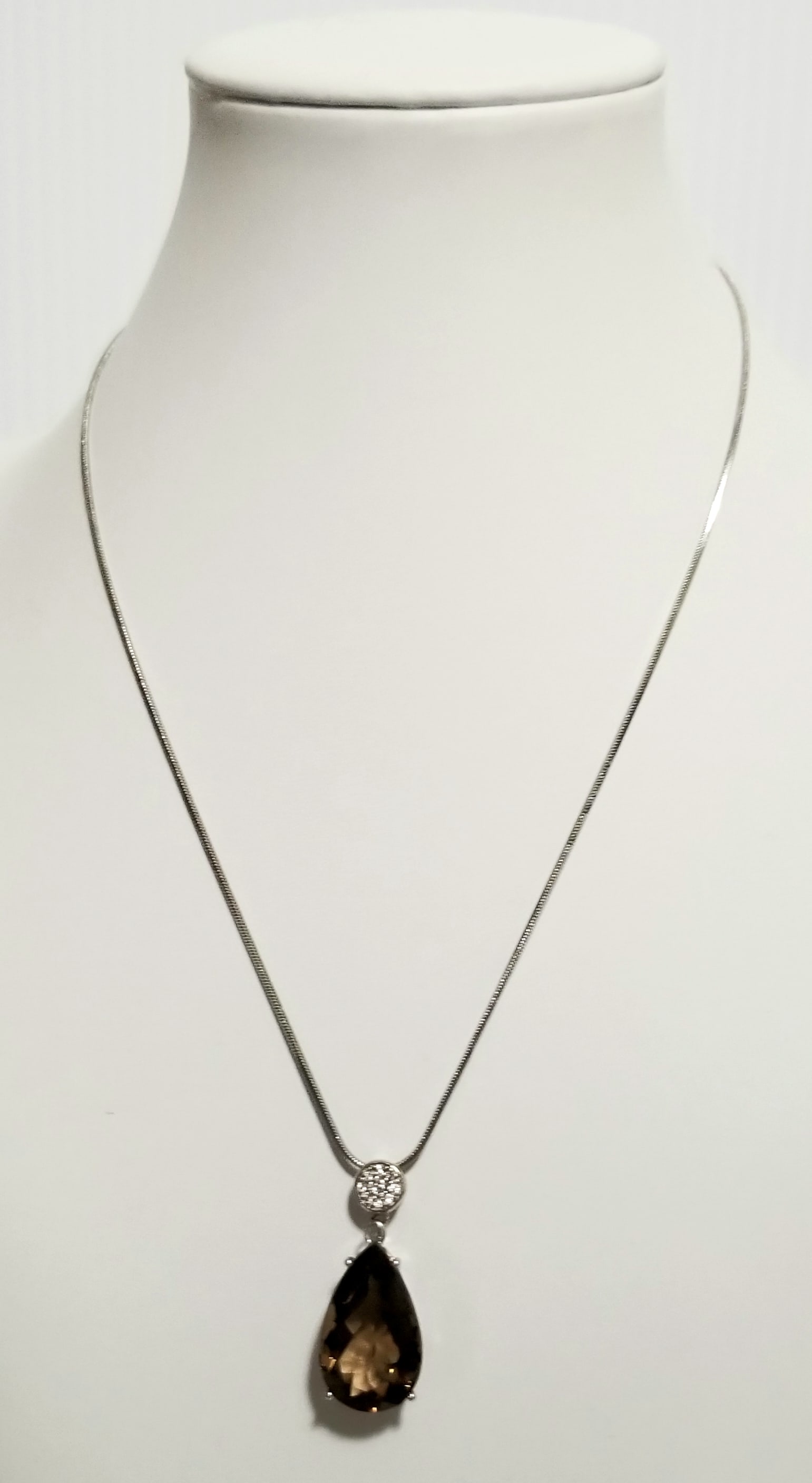 Amazing VJL 925 Smoky Quartz Pendant Necklace: Beautiful 925 sterling silver CJL 40 CT smoky quartz facete pendant, 18 inches long x 1 mm chain, 1 1/4 x 1/2 inches, 10.5 grams.