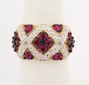 Amazing 925 Sterling Gold Tone Faceted Ring