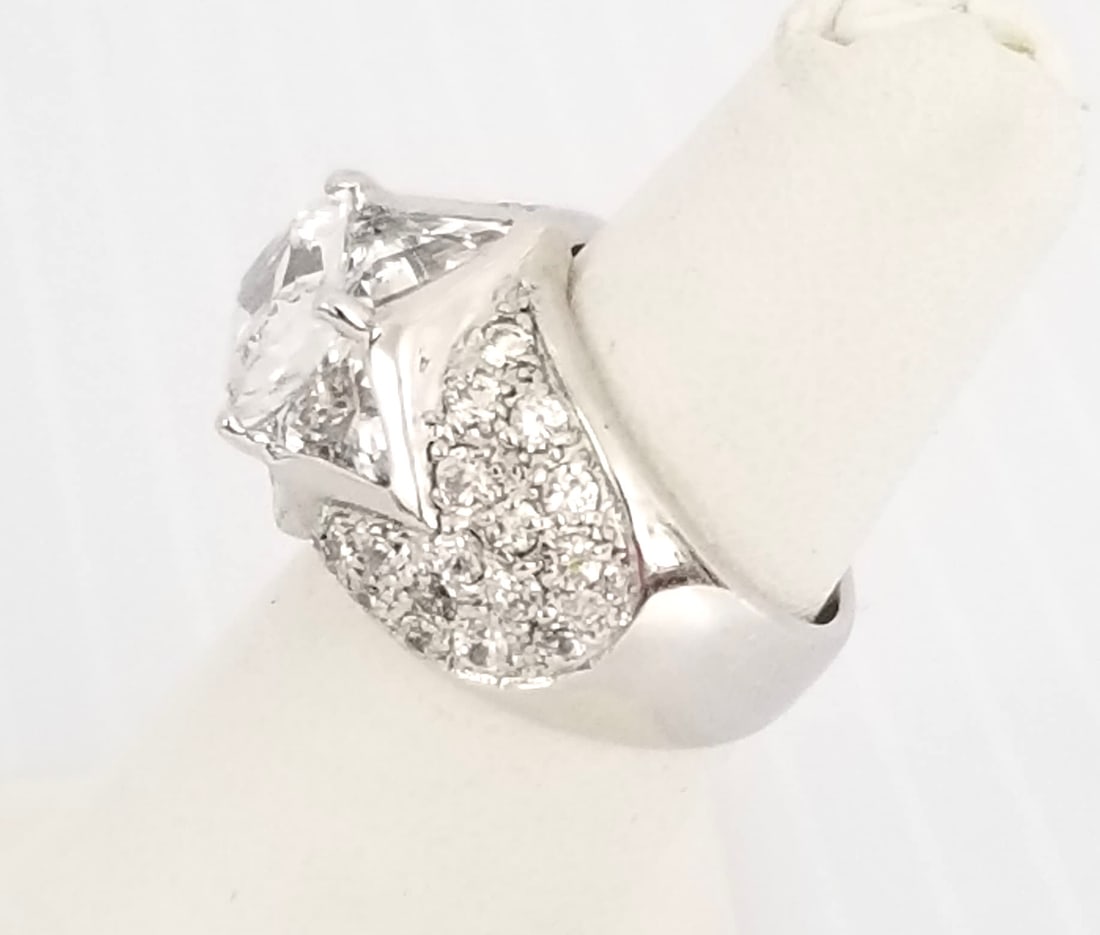 Amazing 925 Sterling Silver ZC Diamond Ring - 3