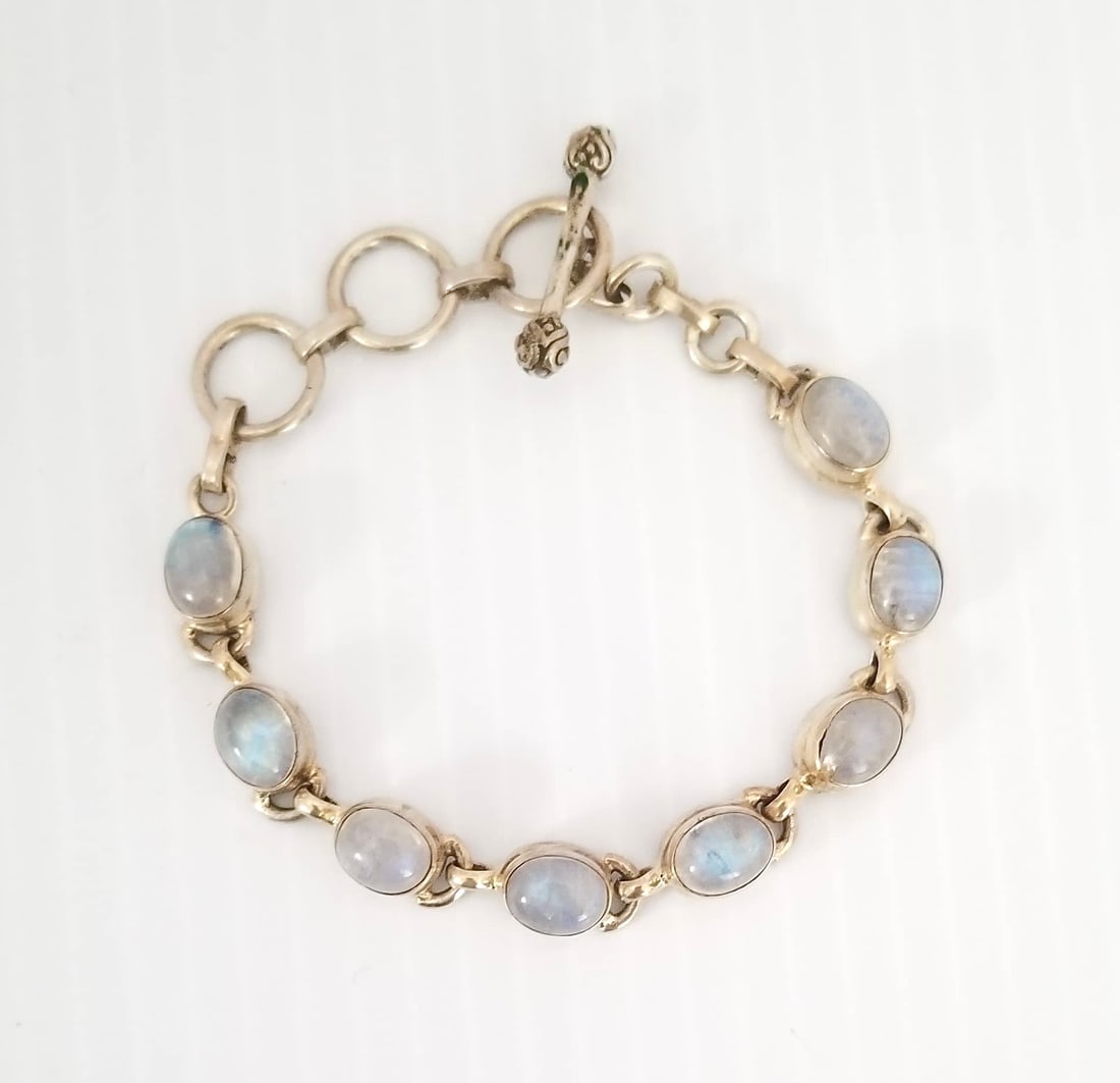 Amazing 925 Sterling Moonstone Gemstone Bracelet: Beautiful 925 sterling silver moonstone gemstone bracelet, 8 inches x 9 mm, 21.4 grams.
