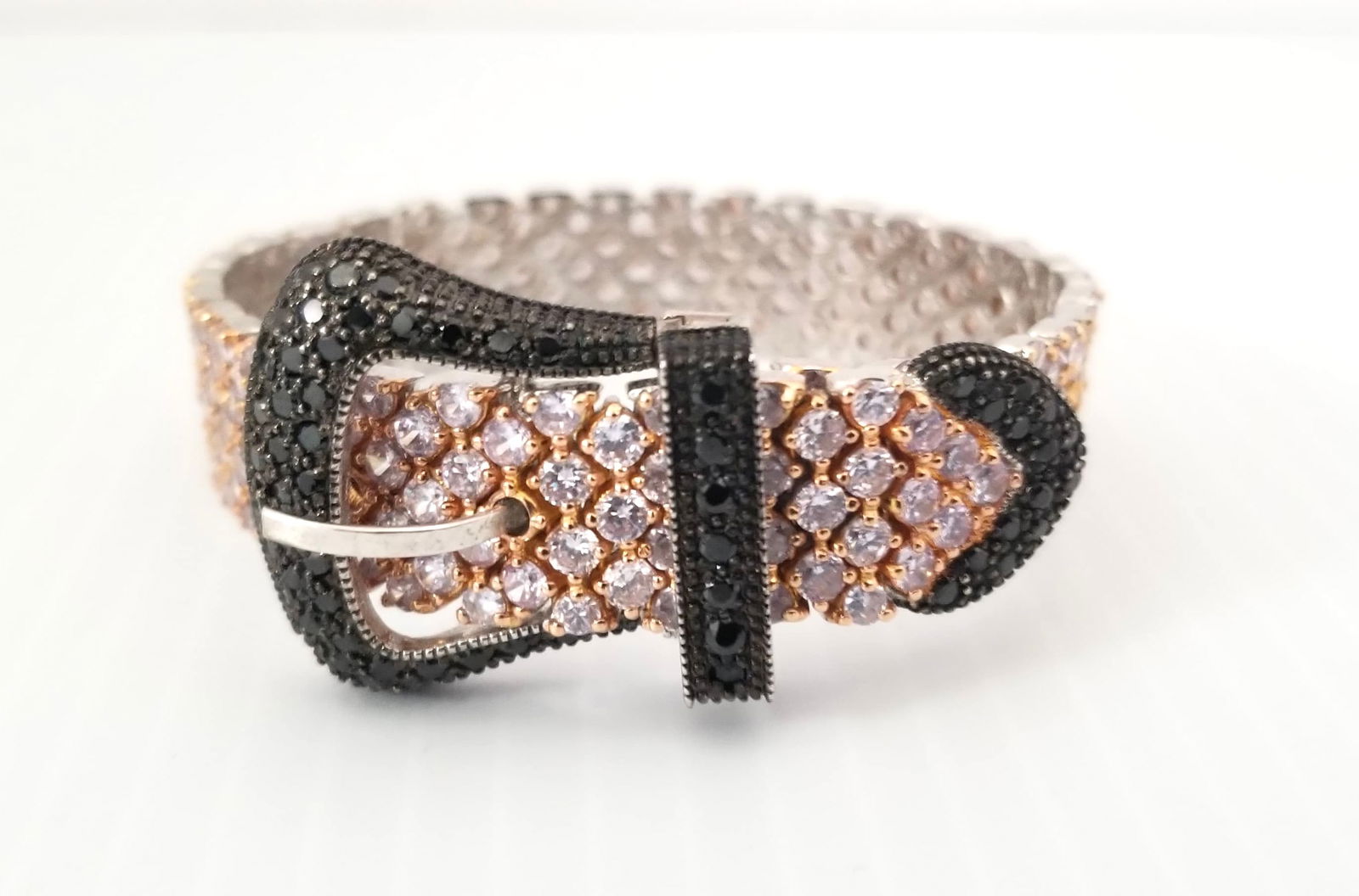 Amazing CWE 925 Sterling Gold Tone Zirconia Belt Bracelet (1 of 7)