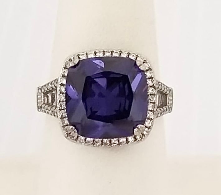 Amazing 925 Sterling Silver Faceted Gemstone Ring (1 of 5)