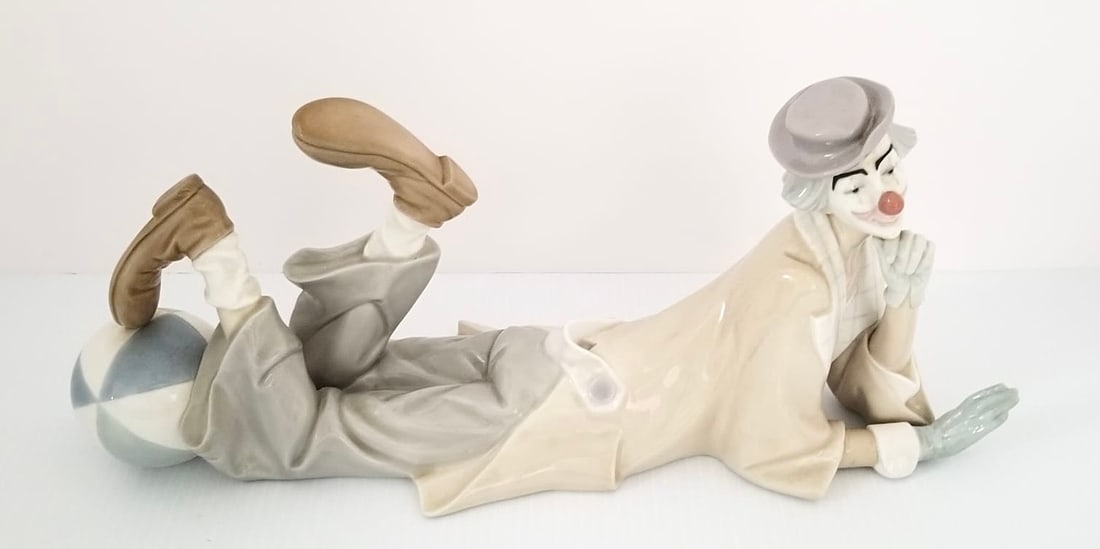 Amazing Lladro Clown Porcelain Figurine (1 of 5)