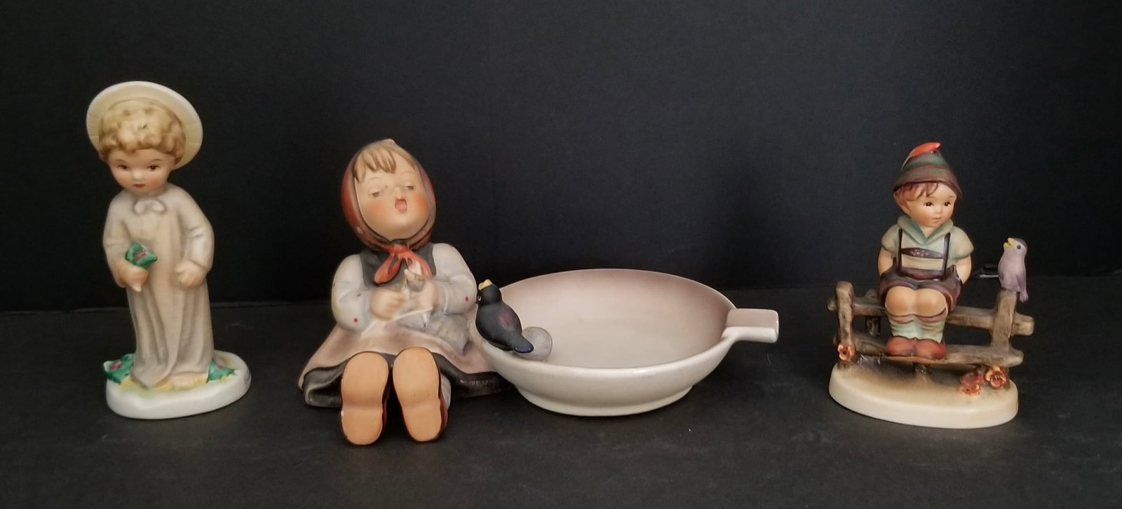 Amazing Goebel Hummel Ceramic Three Figurines Lot (1 of 7)