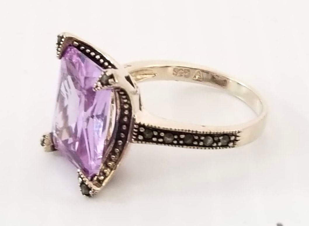 Amazing 925 Sterling Silver Amethyst Ring - 4