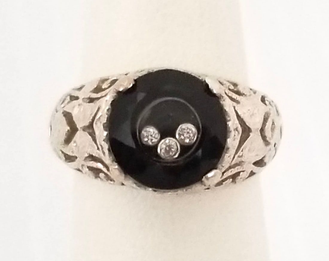 Amazing 925 Sterling 3 Diamonds Black Crystal Ring (1 of 5)