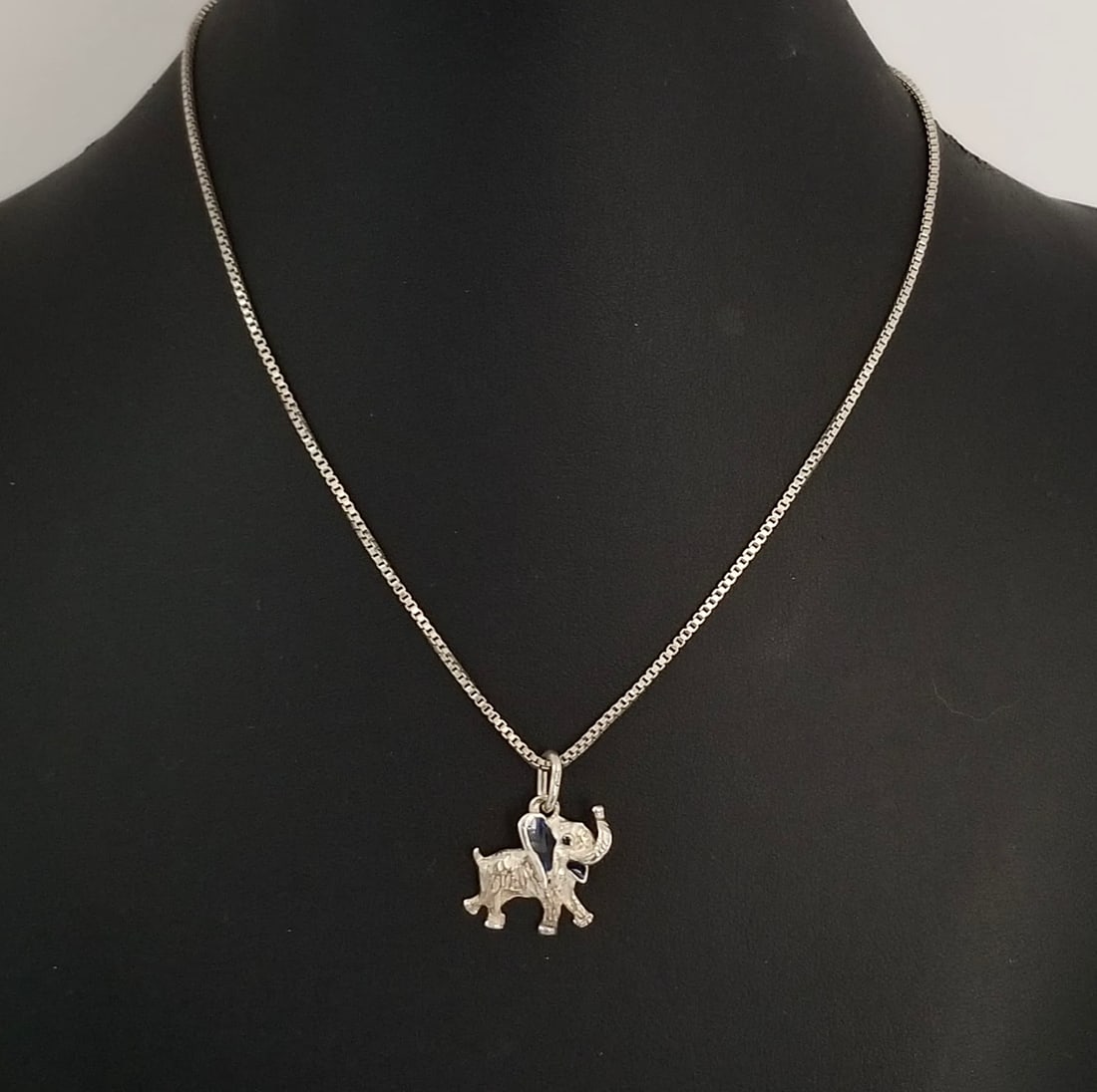 Amazing Italy 925 Sterling Silver Enamel Elephant Pendant Necklace: Beautiful Italy 925 sterling silver enamel elephant pendant necklace, pendant 1 x1 inch, 15.5 inches long x 1 mm necklace, 7.3 grams.