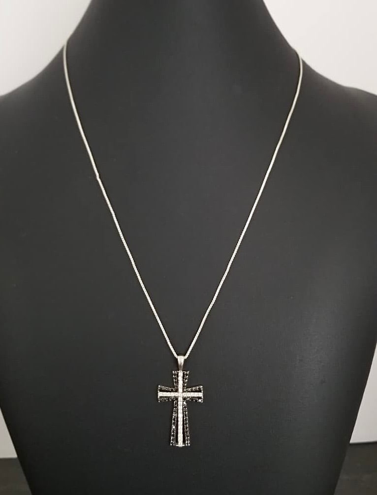 Amazing FAS 925 Italy Cross Pendant Necklace: Beautiful FAS 925 sterling silver, Italy cross pendant necklace, black and clear Zirconia diamond pendant, necklace 18 inches long x 1 mm, pendant 1 1/2 x 3/4 inches. 5.8 grams.
