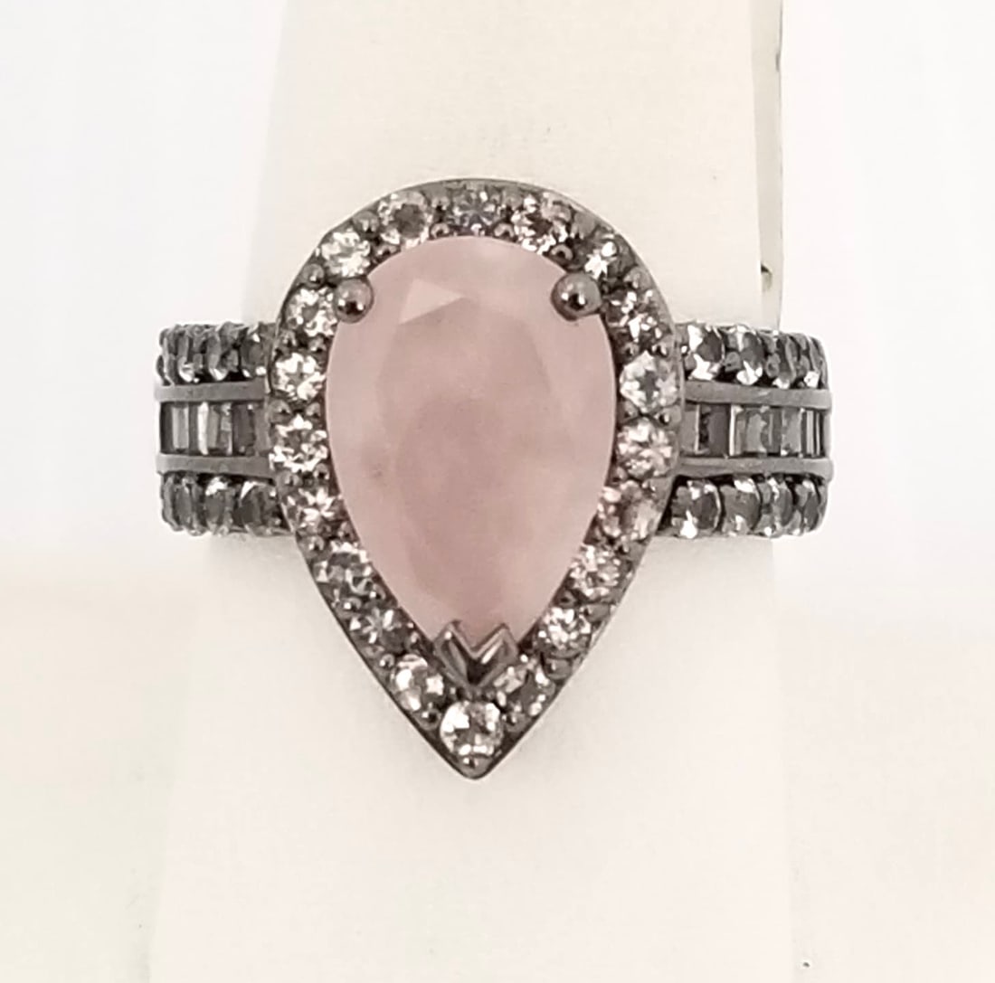 Amazing 925 Sterling Black Quartz Topaz Ring: Beautiful 925 sterling silver black Quartz, Topaz ring, size 9, 6.6 grams, value: $101.20.