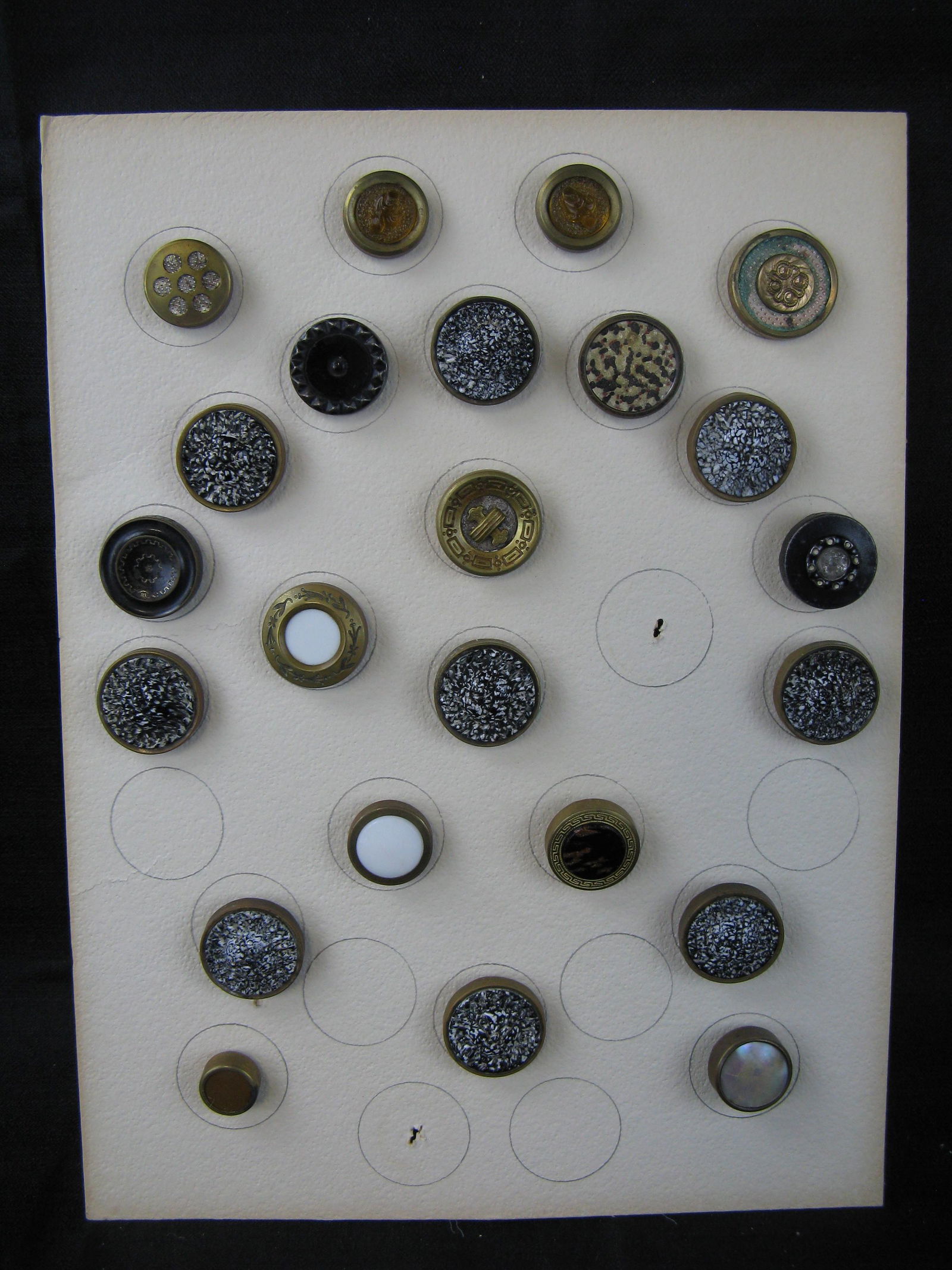 Vintage Buttons -Drums: Vintage Buttons -Drums, 1 set of 9, 23 total.
