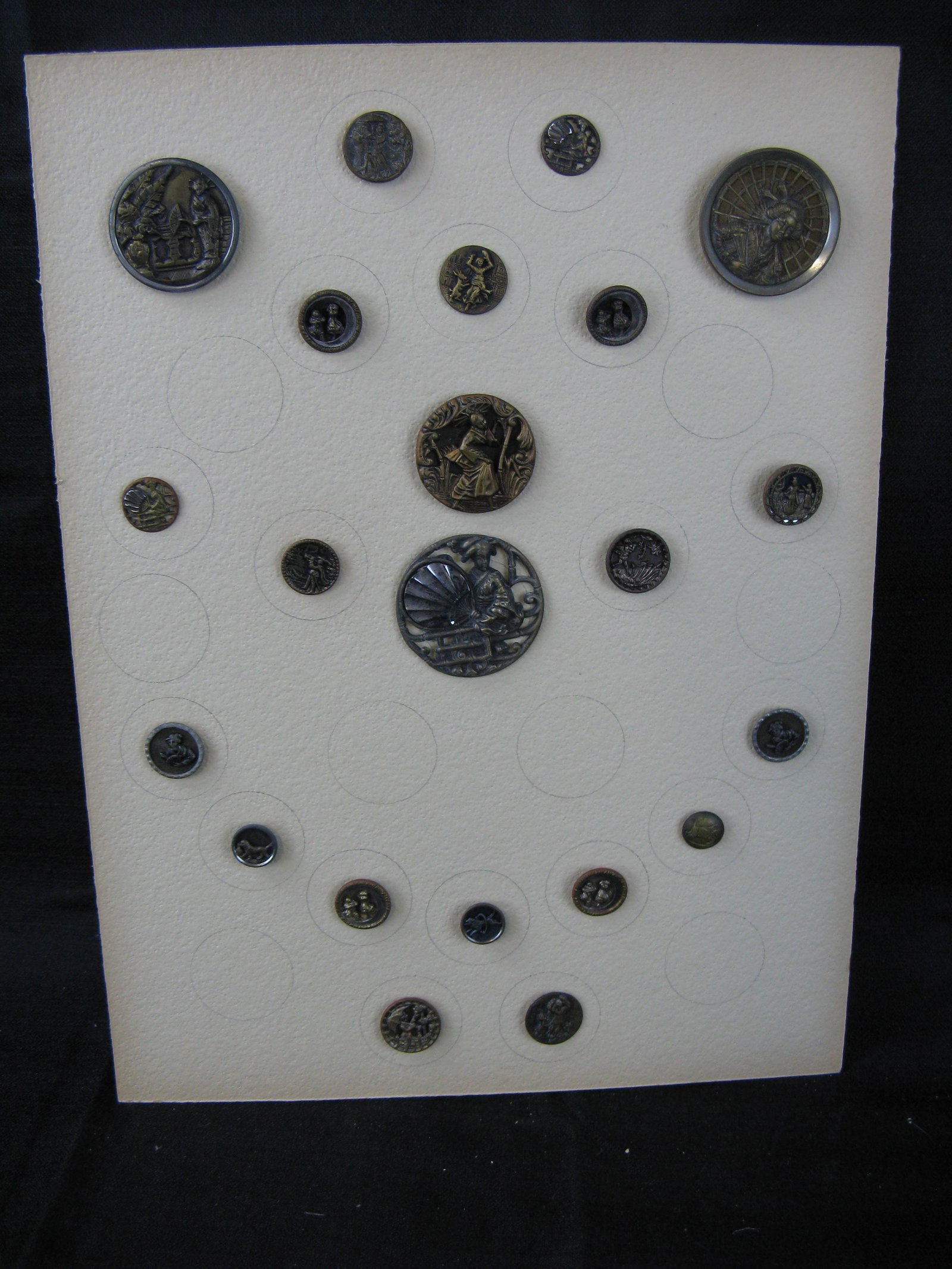 Vintage Buttons - Metal: Vintage Buttons - Metal - subject themes: Metal, Theater ; Opera ; Circus Stories and Oriental - various sizes - 22 total.