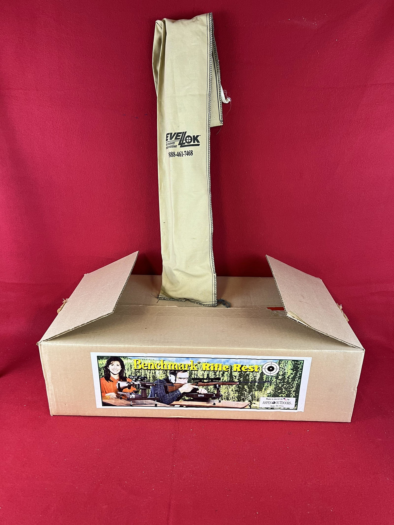 Level Lock Tri-pod Adjustable Shooting Stick & Benchmark Rifle Rest: Level Lock Tri-pod Adjustable Shooting Stick And Benchmark Rifle Rest New In Its Original Box