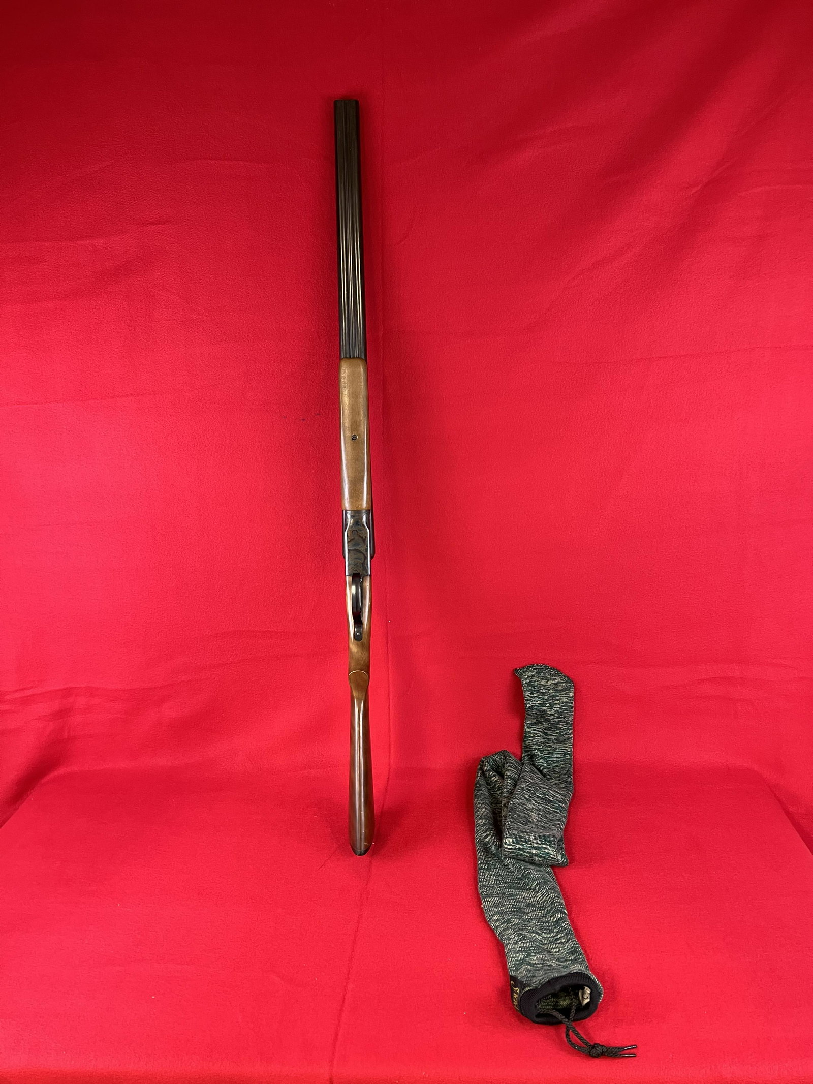 Stevens Model 311C Double Barrel Shotgun - 20 ga: Stevens Model 311C Double Barrel Shotgun - 20 gauge Hammerless Boxlock. Comes With A Gun Sock. Condition - Excellent. Barell Length: 26,