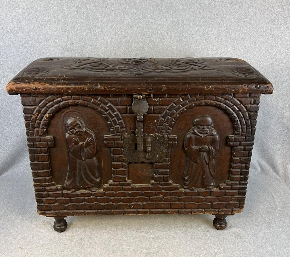 18th C English Dome Top Trunk With Carved  Religious Figures (1 of 14)