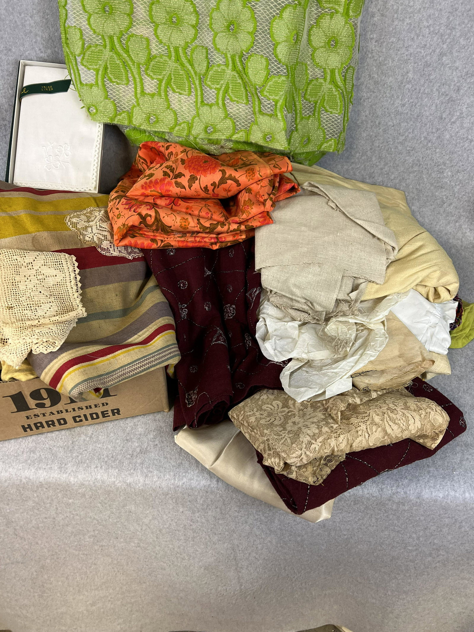 Lot Vintage & Antique Textiles / Fabric: Lot of various vintage and antique textiles / fabric. Approx. weight is 26 lbs in the bin we have it in (22"x17"x15"). The tub you see it stored in is NOT part of the sale.