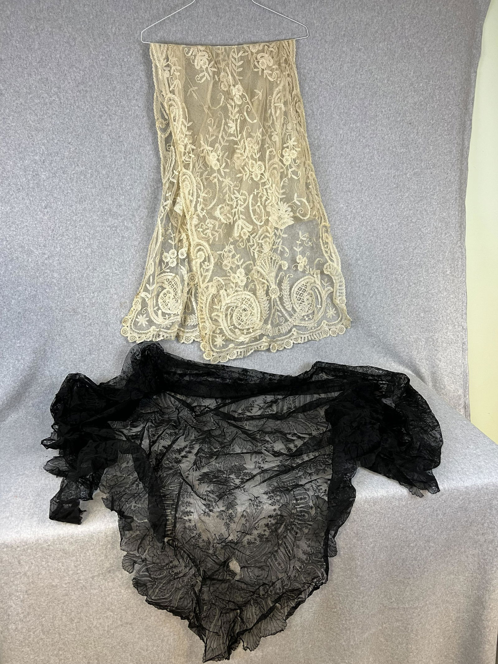 Lot Victorian Lace Mourning Shawl & Table Runner (1 of 4)