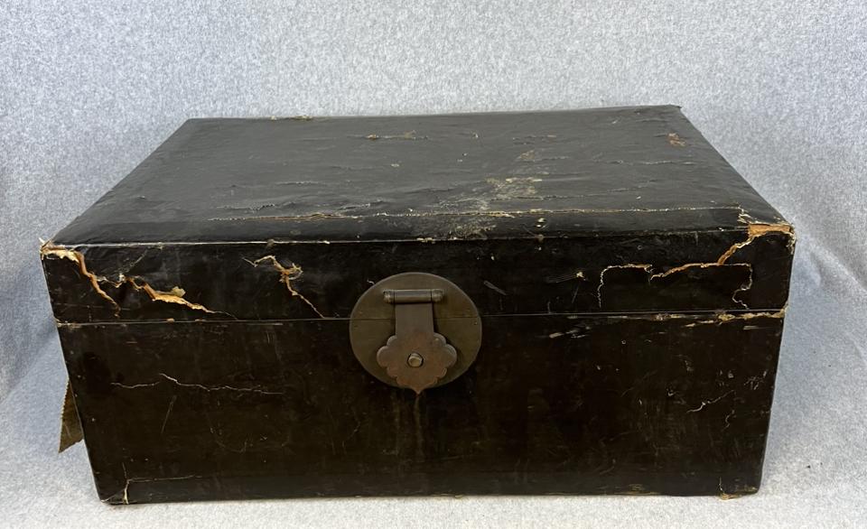 Antique Chinese Trunk With Early Wells Fargo Label (1 of 9)