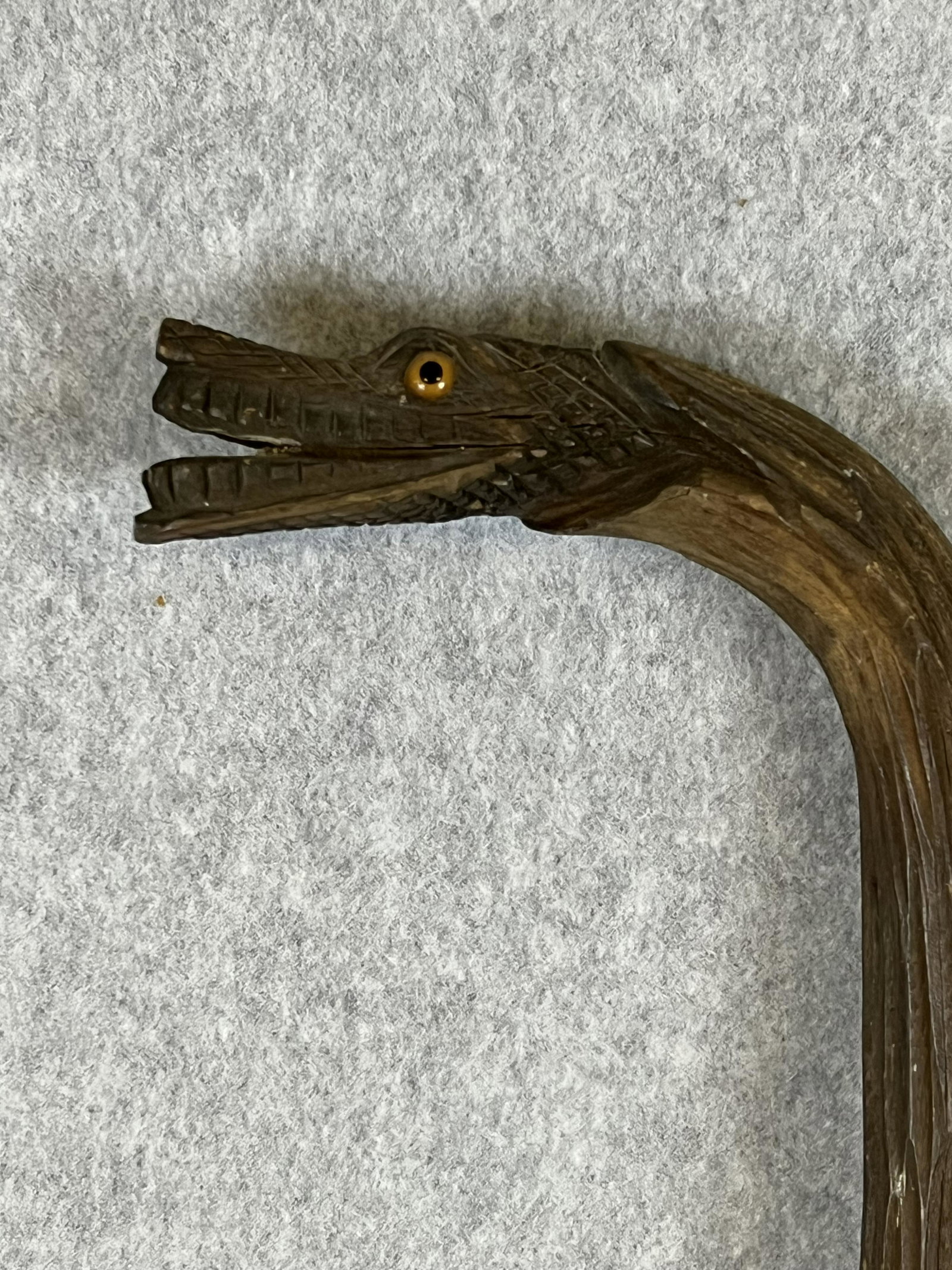 Antique Folk Art Carved Wooden Cane With Alligator.: Antique folk art hand carved wooden cane / walking stick with a handle carved in the form of a alligator with glass eyes. Cane is most likely of southern US origin and most likely carved by a Seminole