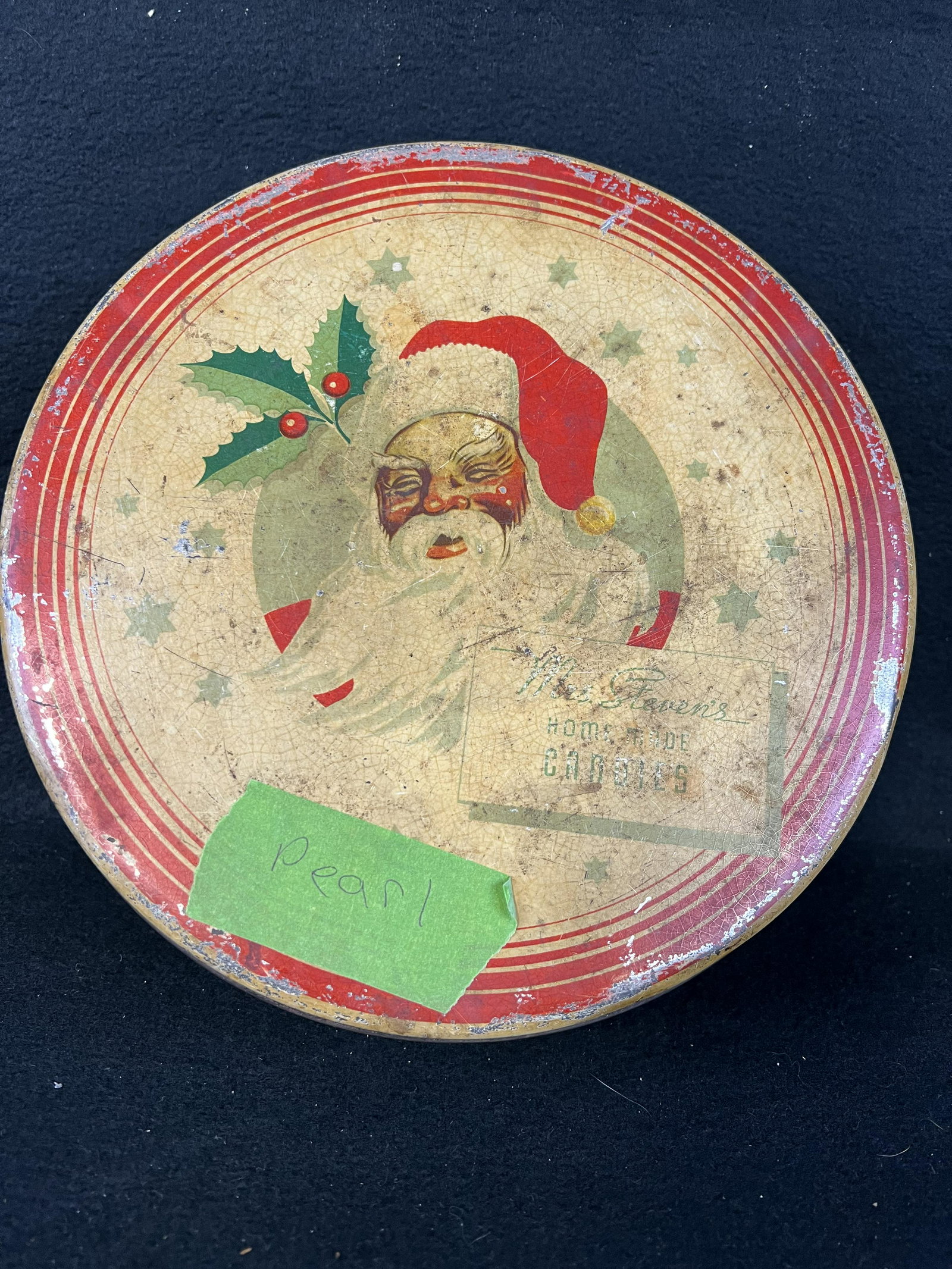 Large Lot Of Antique & Vintage Mother Of Pearl Buttons: A large lot of antique and vintage mother of pearl buttons contained in a 10" diameter tin.