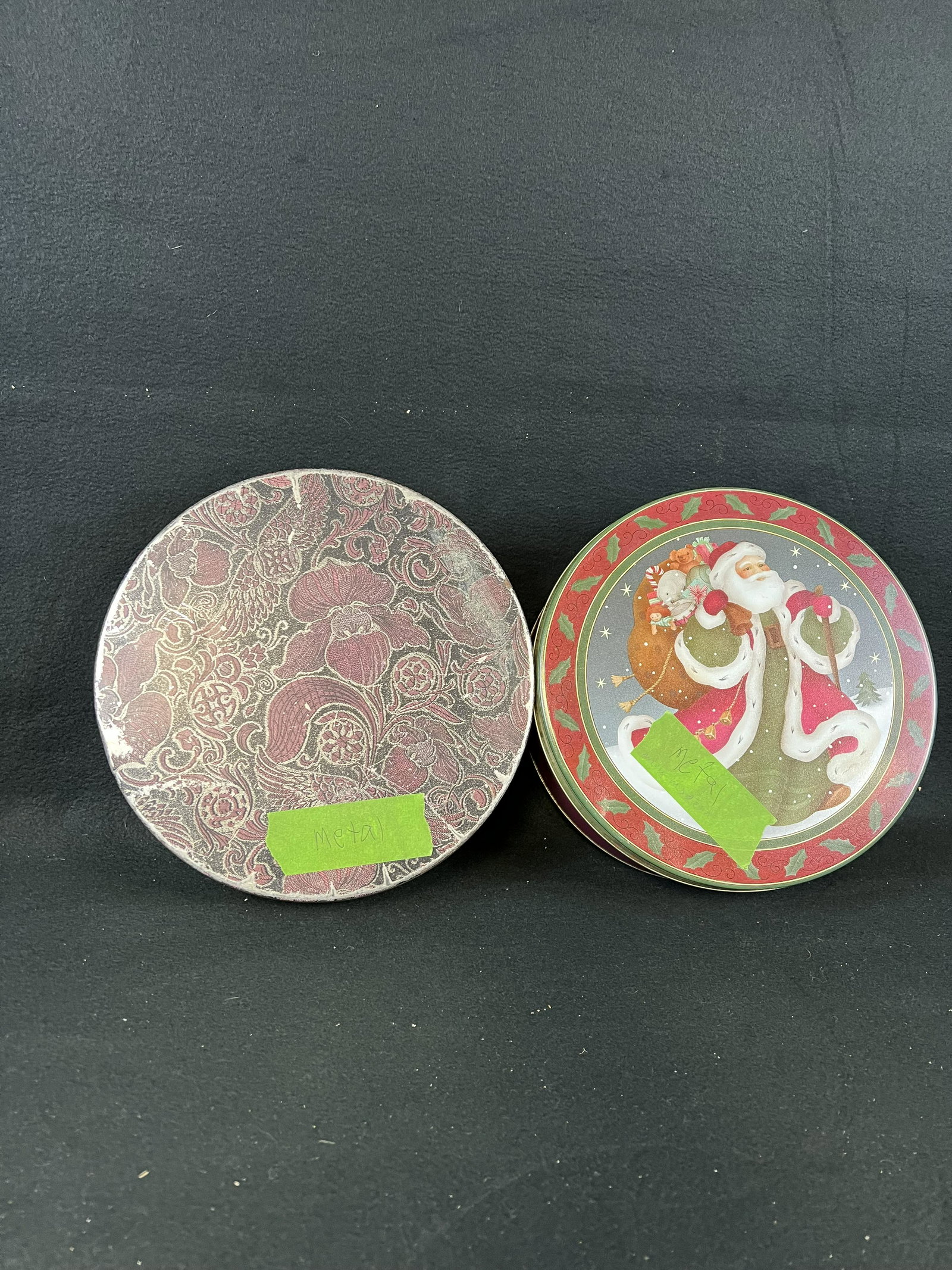 Large Lot Of Antique And Vintage Metal Buttons: A large lot of antique and vintage buttons contained in two metal tin of approximately 10" diameter.