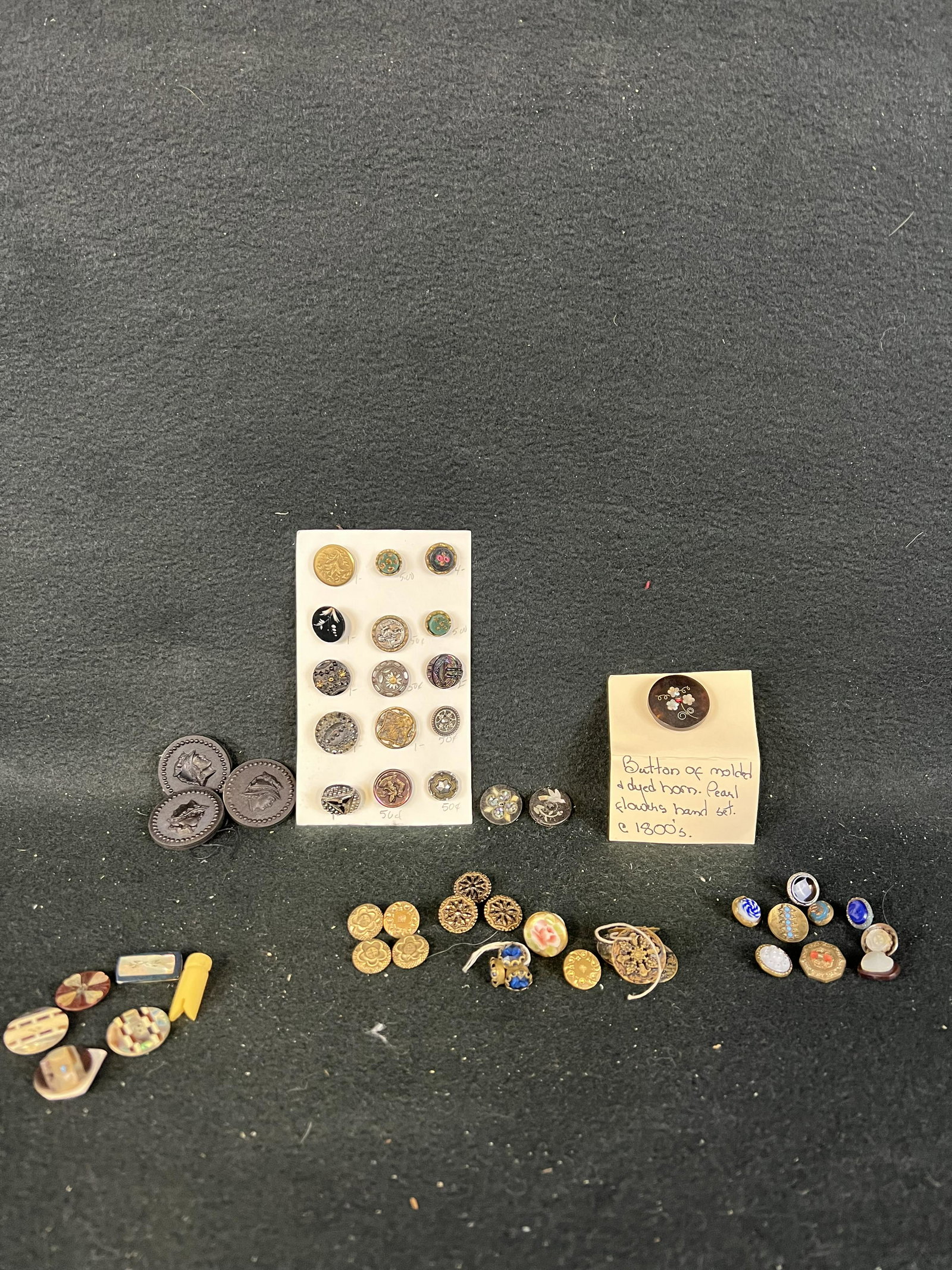 Lot Antique Buttons Including Inlaid Horn etc.: A lot of antique buttons of various materials including inlaid horn, glass, hard rubber etc. in fine condition.