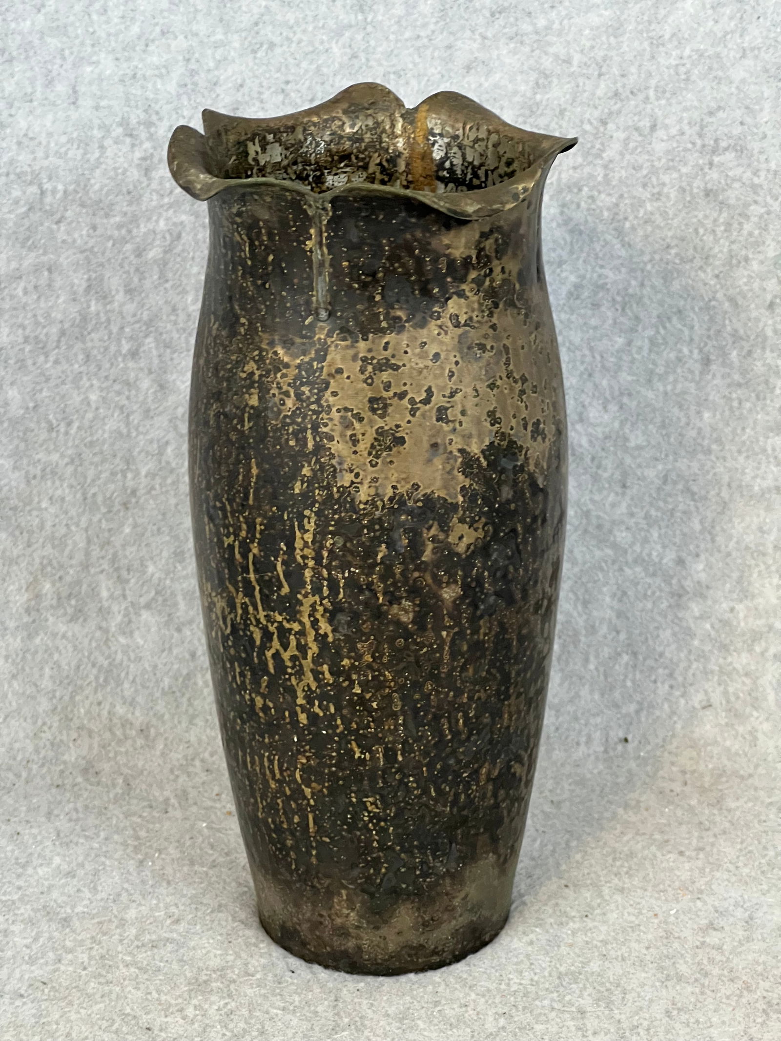 8 1/2" Roycroft Hammered Copper Vase (1 of 6)
